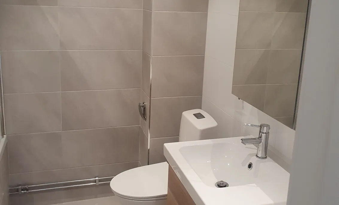 Nytt och fräst badrum i Trosa