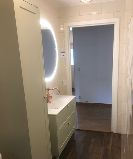 Harmoniska färger i badrum